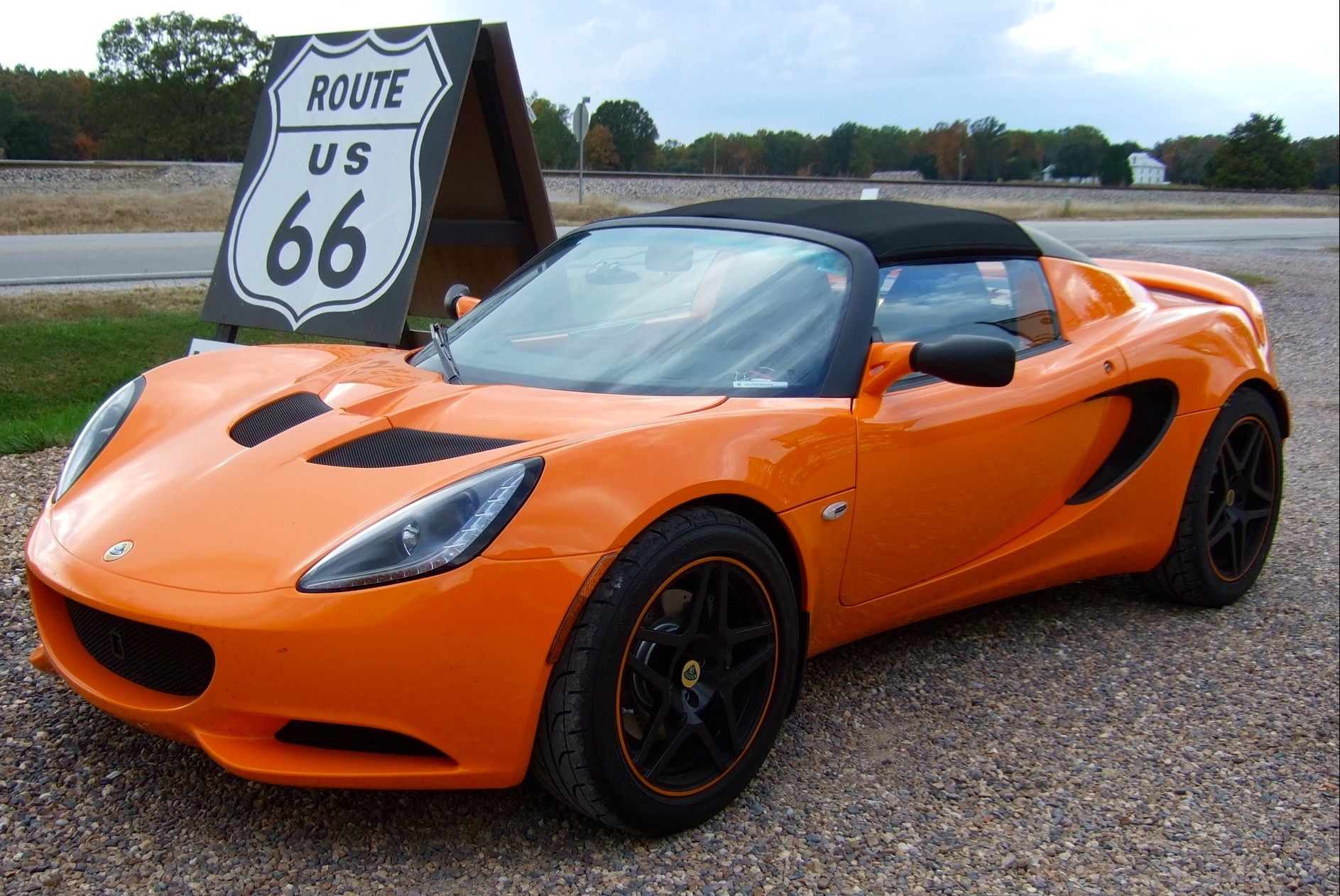 Машина Lotus Elise 1996