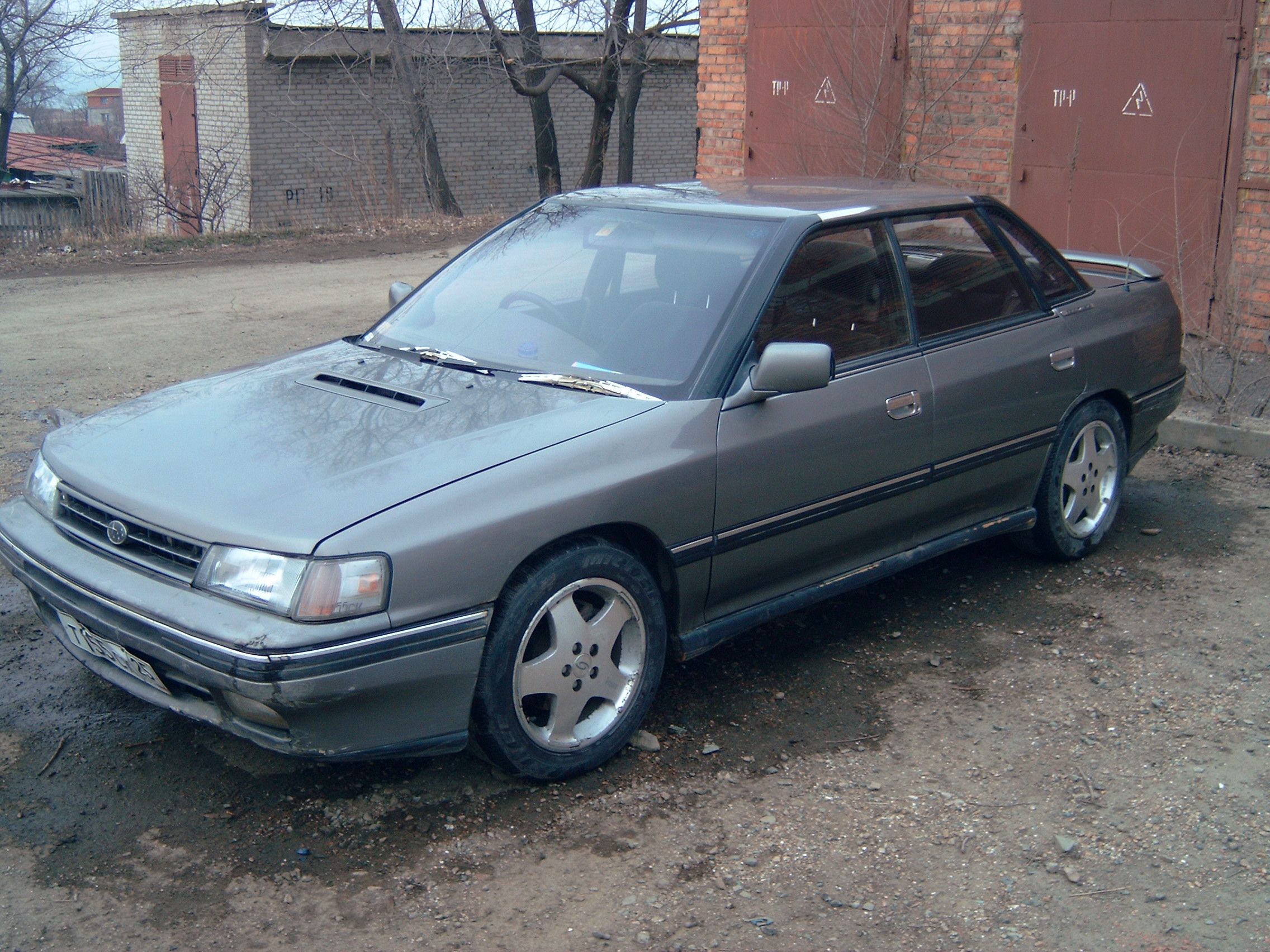 Subaru legacy rs 1990