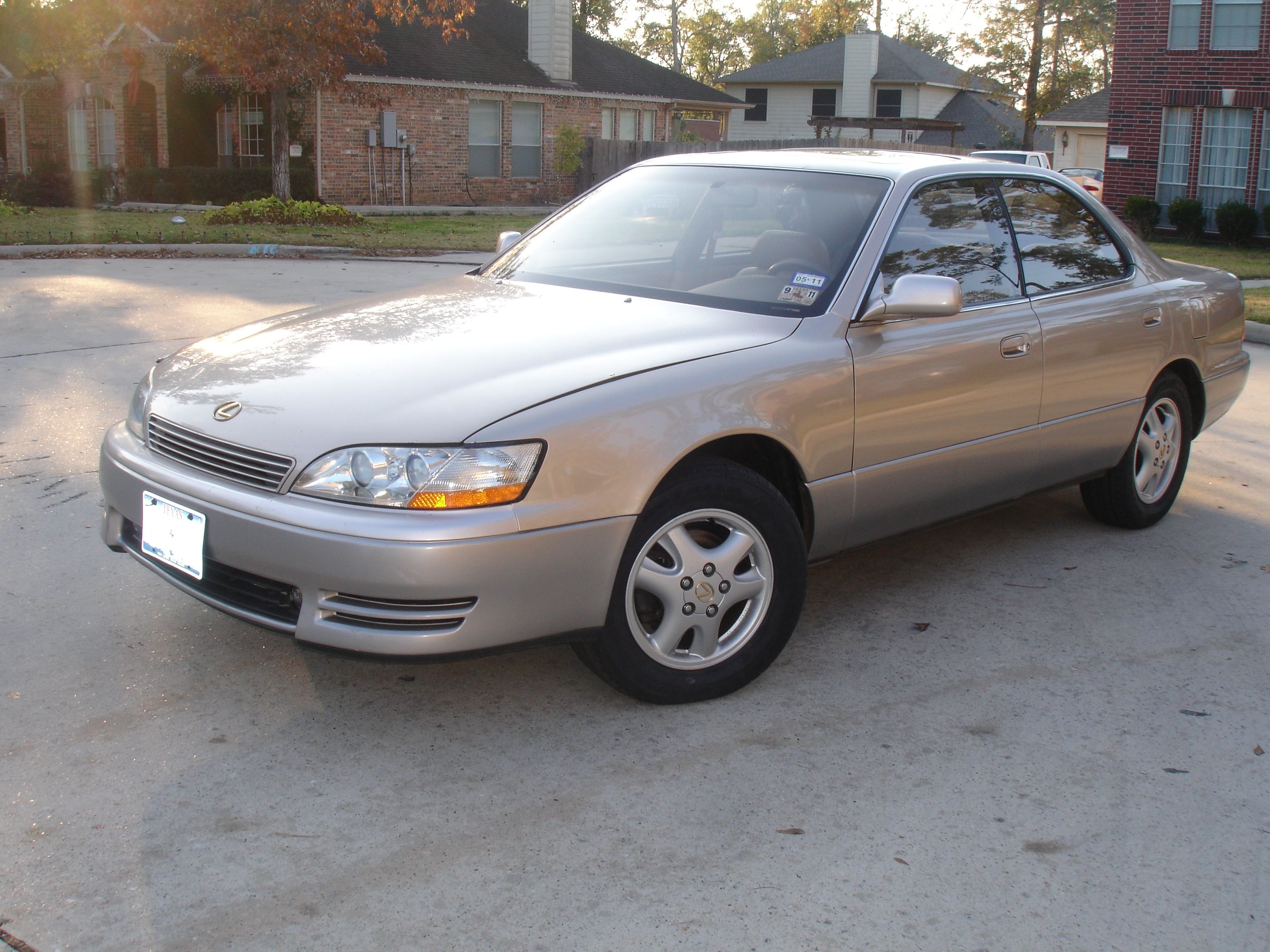 1993 Lexus ES 300 0-60 Times, Top Speed, Specs, Quarter Mile, and ...