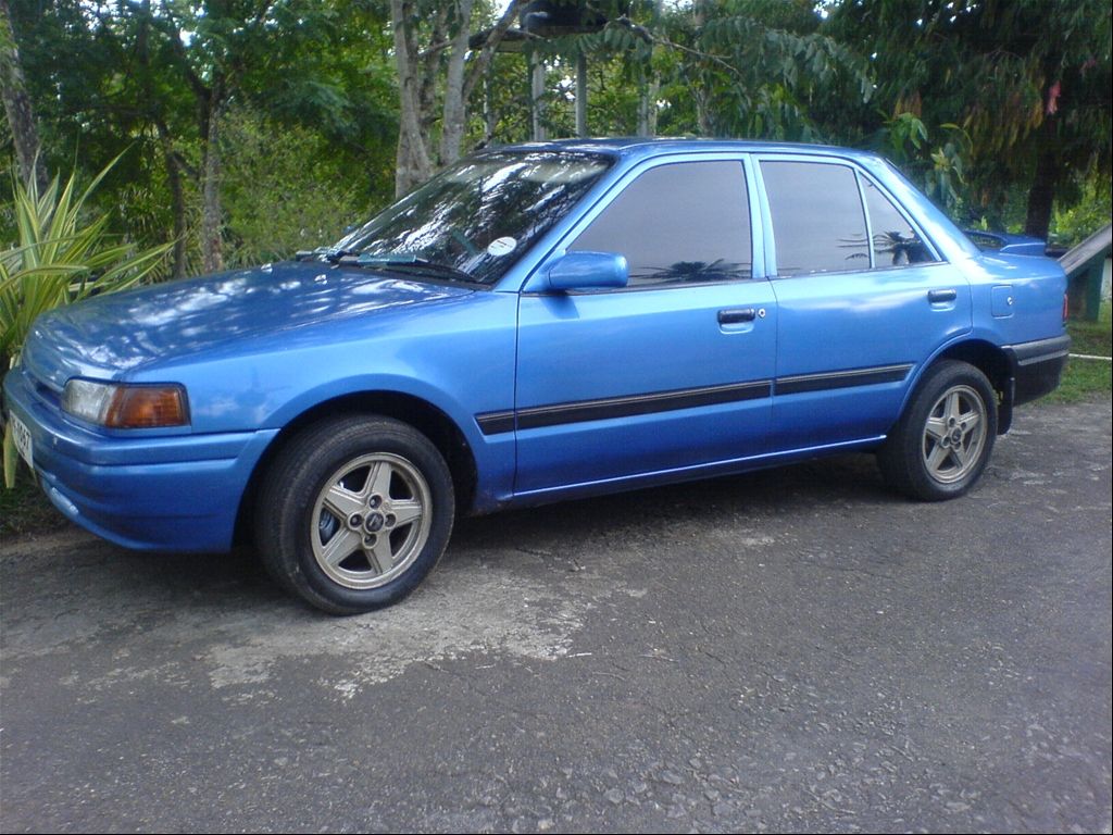 Mazda 323 1993