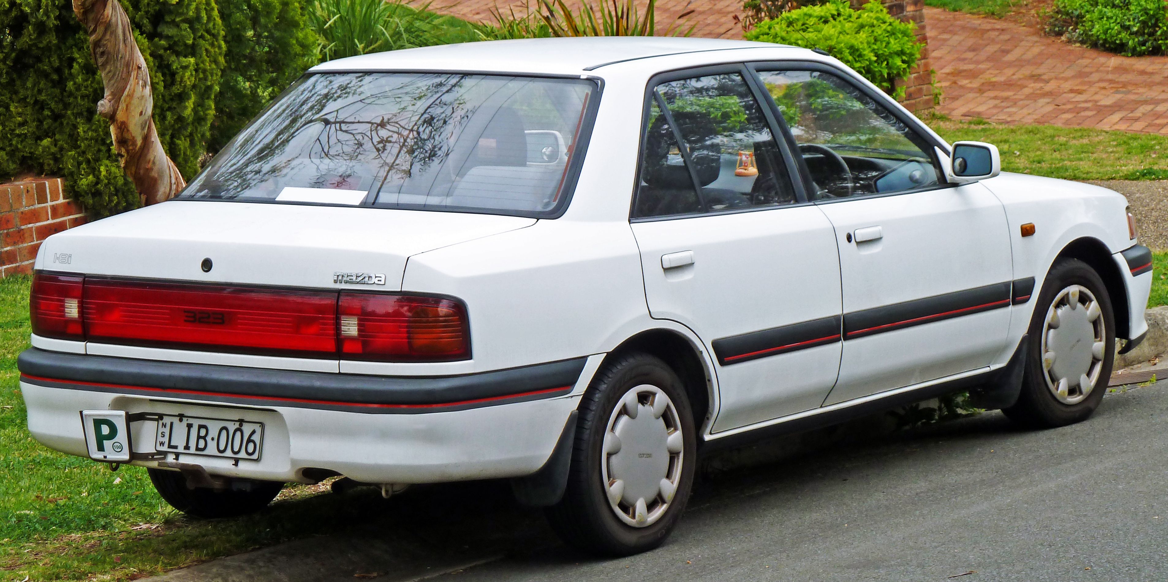 Mazda 323 lx