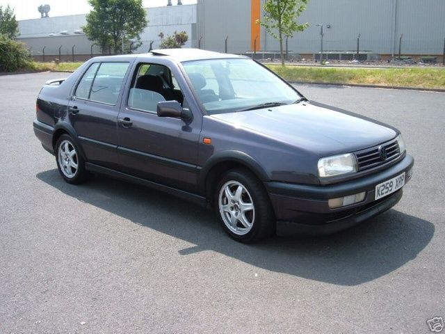 2000 Volkswagen Jetta GL especificaciones, colores, 0-60, 0-100,  resistencia de un cuarto de milla y revisión de velocidad máxima -  MyCarSpecs Spain / España