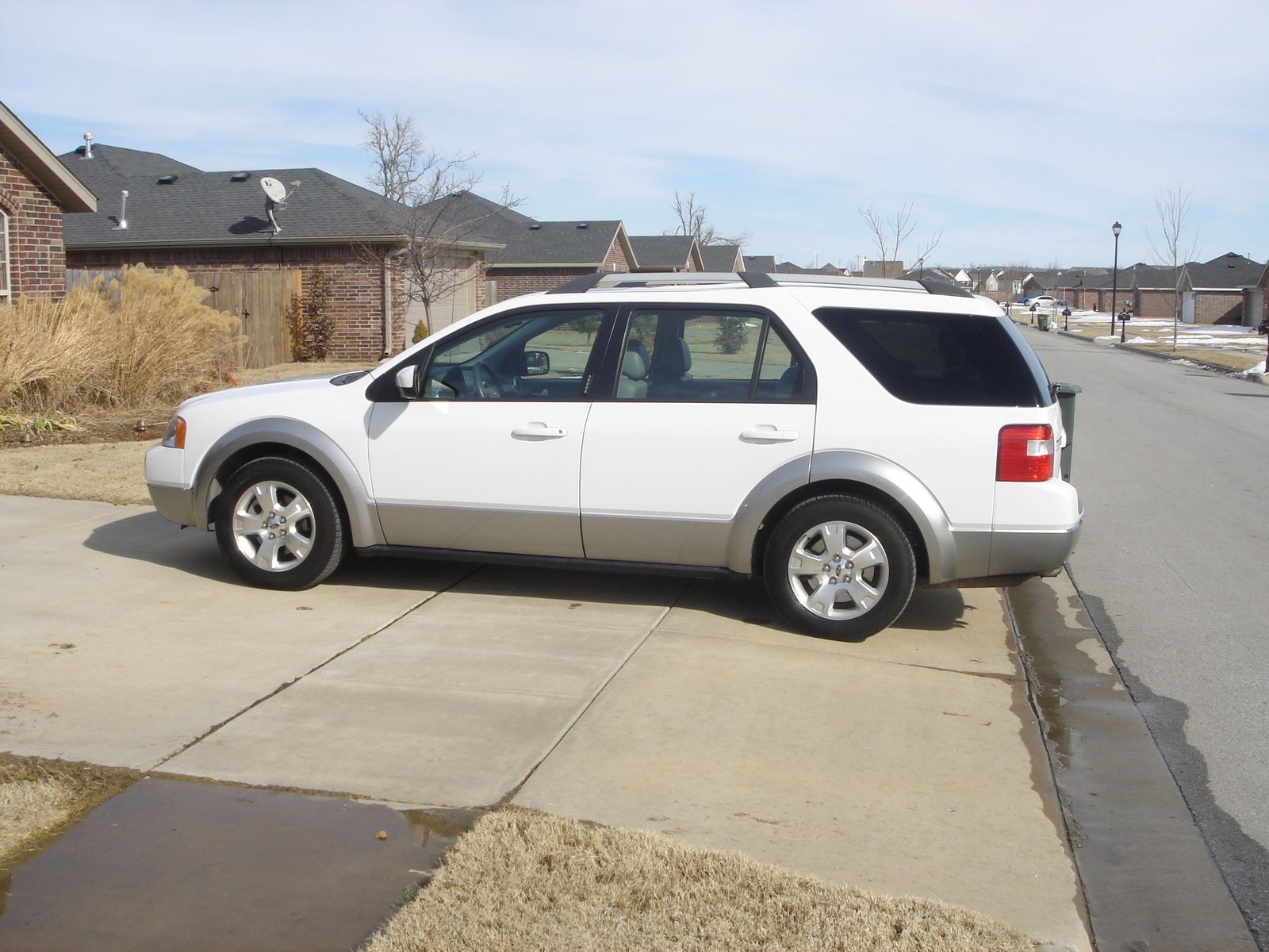 2007 Ford Freestyle Awd Limited Specs Colors 0 60 0 100 Quarter Mile Drag And Top Speed Review Mycarspecs United States Usa