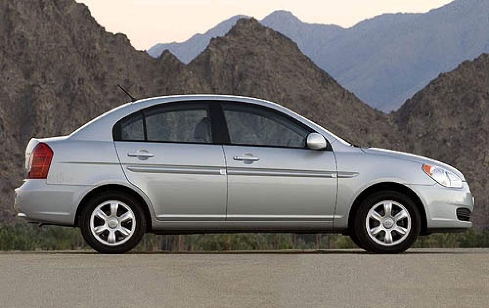 Hyundai accent 2008 салон