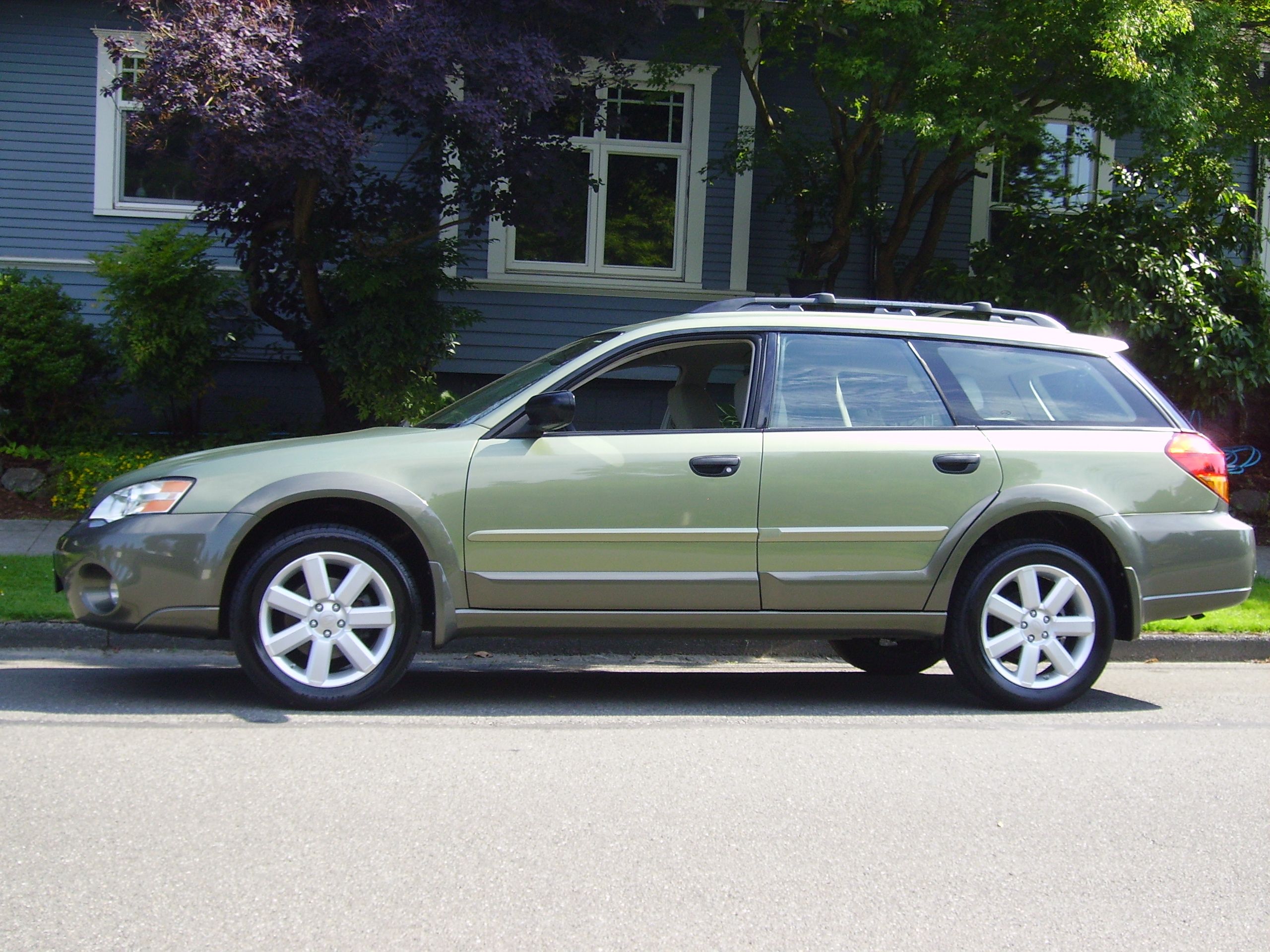 Subaru outback 3 поколения