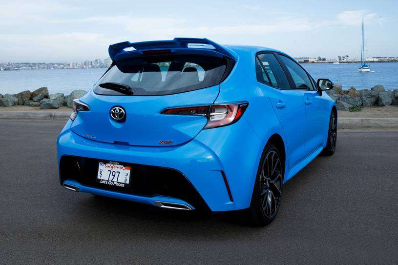 2022 Toyota COROLLA HATCHBACK XSE especificaciones, colores, 060, 0