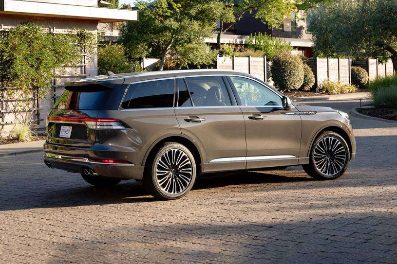 2022 Lincoln Aviator Standard 0-60 Times, Top Speed, Specs, Quarter ...