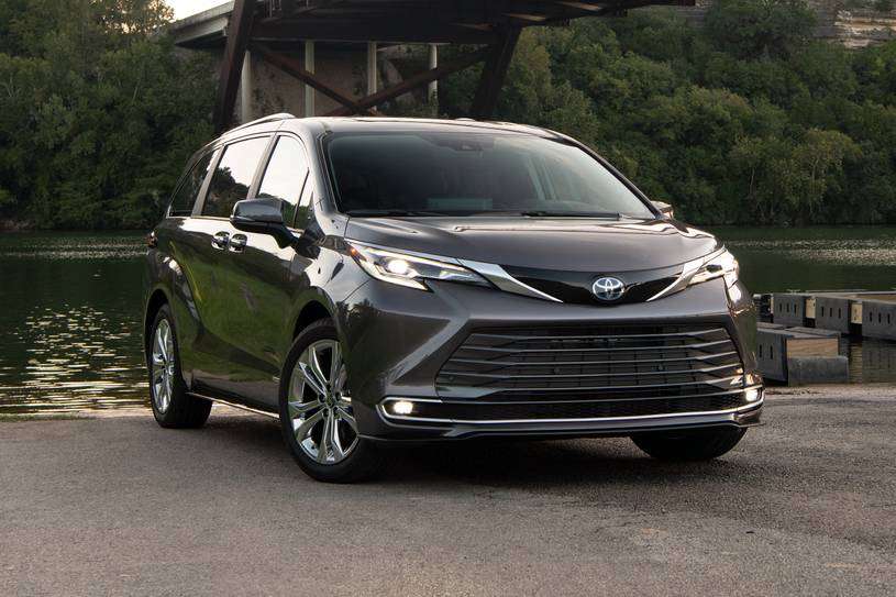 2022 Toyota Sienna 2022 Toyota Sienna XLE 8-Passenger 0-60 Times, Top ...