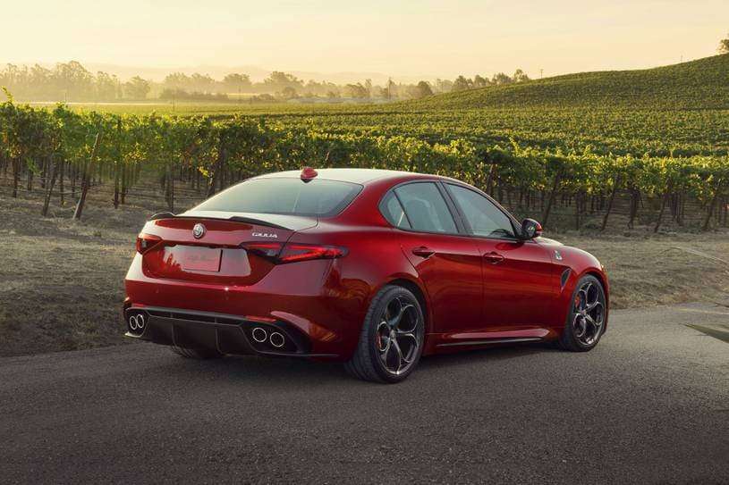 2022 Alfa-Romeo GIULIA 2022 Alfa Romeo Giulia Ti 0-60 Times, Top Speed ...