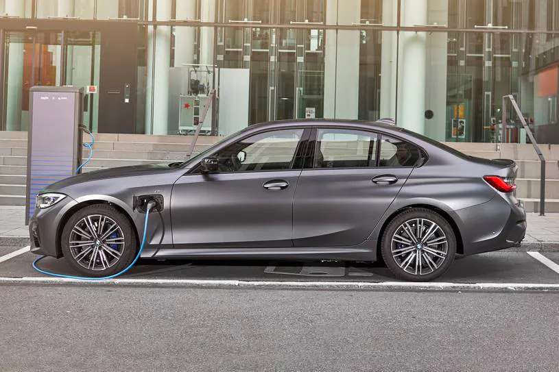 2022 BMW 3 Series 330i xDrive Sedan 060 Times, Top Speed, Specs