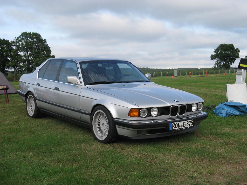 1990 BMW 7 Series 750iL especificaciones, colores, 0-60, 0-100 ...