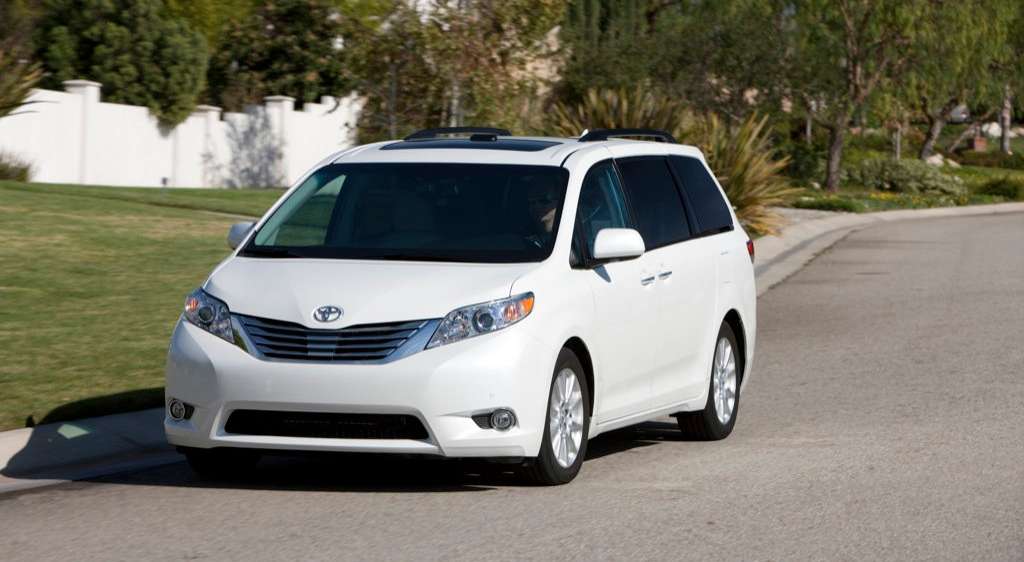 Extraordinary 2013 Toyota Sienna Le Specs Photos