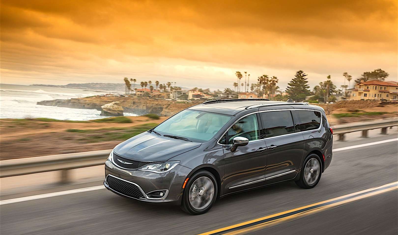 2018 Chrysler Pacifica Hybrid Touring Plus 0-60 Times, Top Speed, Specs ...