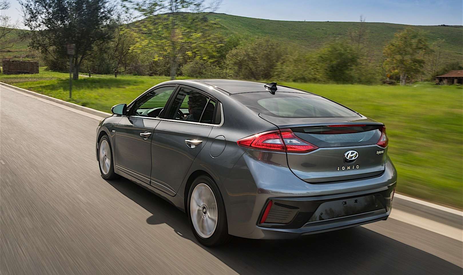 2018 Hyundai Ioniq Electric Plus Limited 0 60 Times Top Speed Specs Quarter Mile And 6486