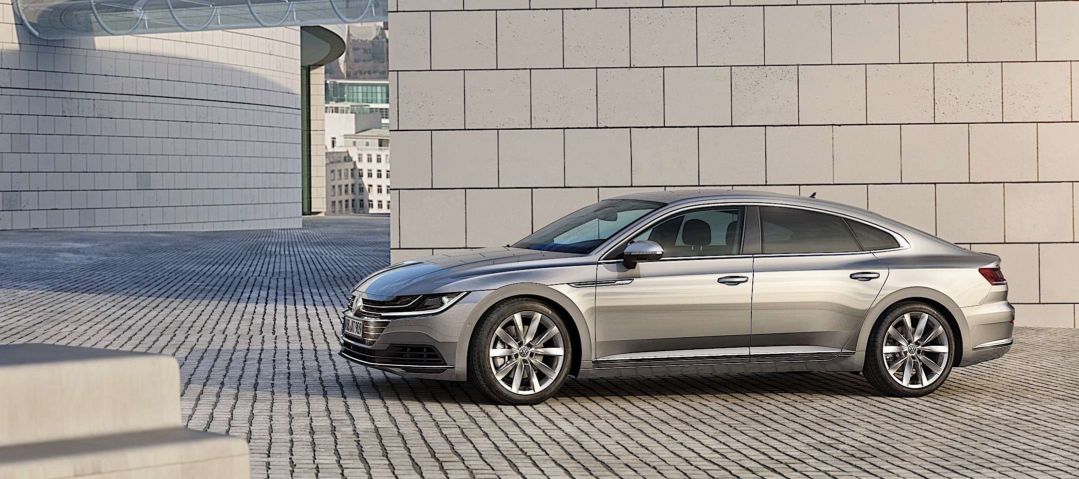 2021 Volkswagen ARTEON SEL R-Line 0-60 Times, Top Speed, Specs, Quarter ...