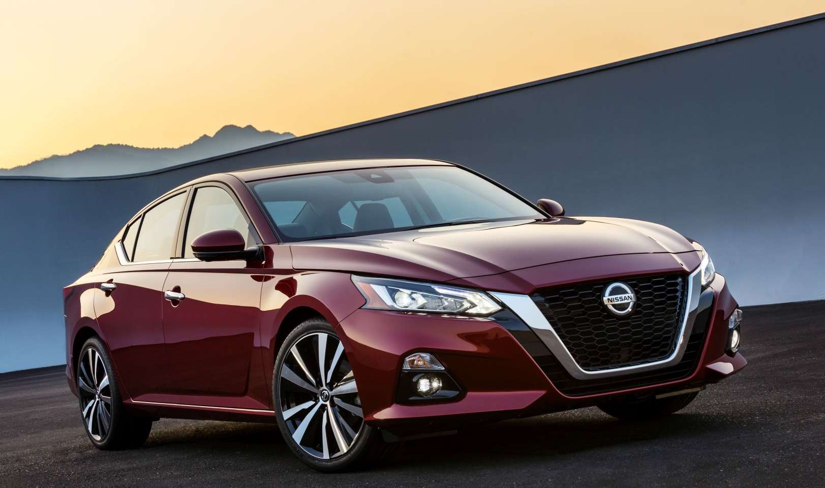 2018 Nissan Altima 2.5 SV 060 Times, Top Speed, Specs, Quarter Mile