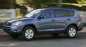 2007 Toyota RAV4 Limited V6 спецификации, цвета, 0-60, 0-100, сопротивление четверти мили и обзор максимальной скорости